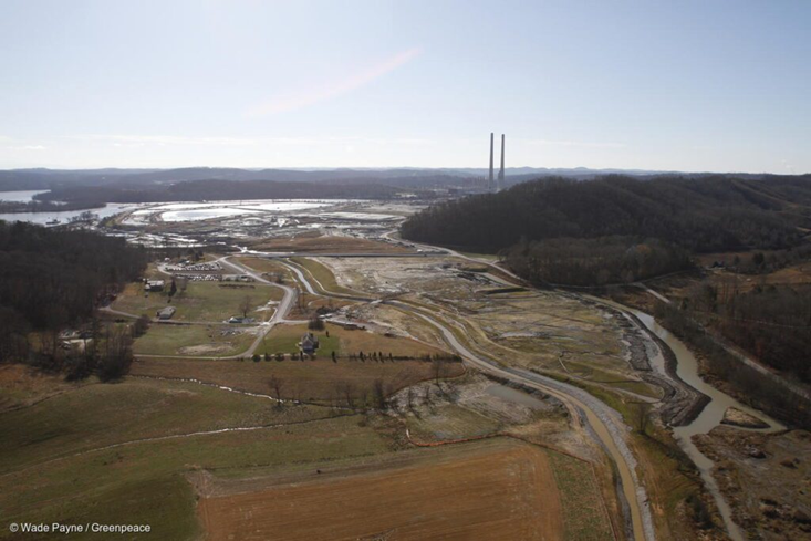 This aerial view shows cleanup work taking place at the Tennessee Valley Authority’s Kingston Fossil Plant in 2009. 